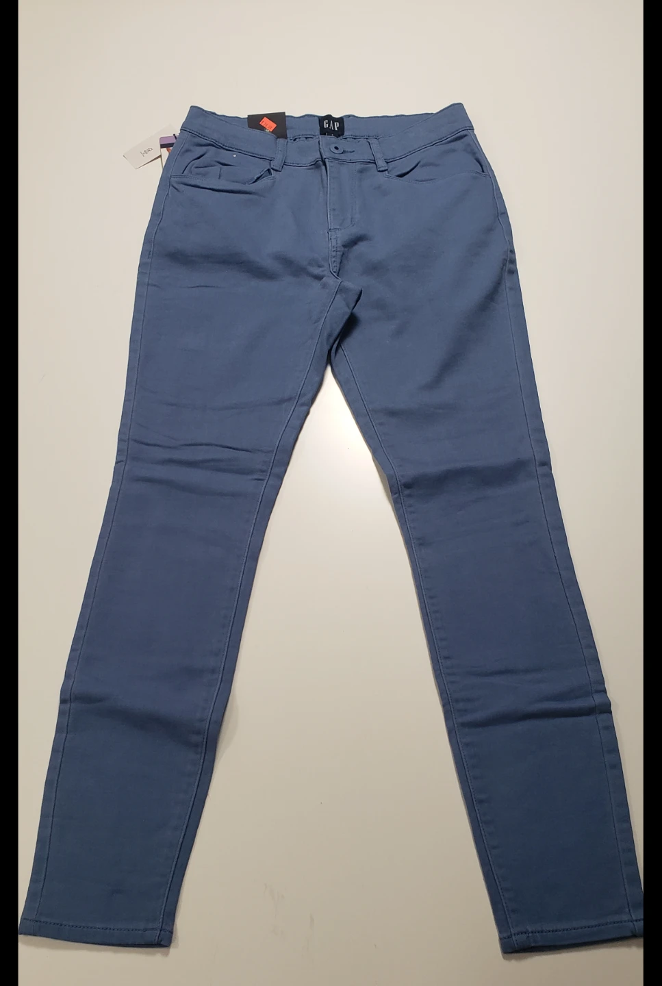 Brand new GAP Women's Blue Skinny Pants Size 4