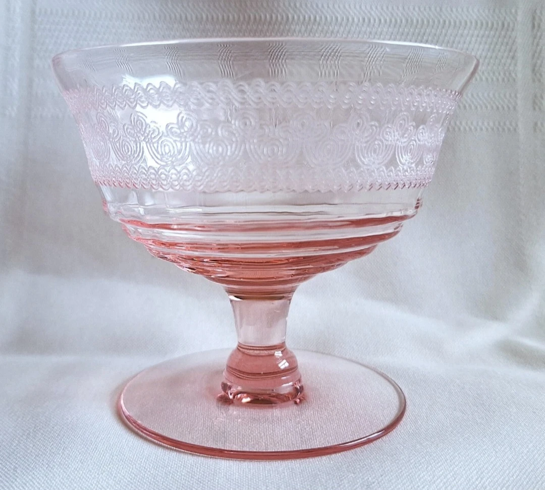 Pink Etched Glass Dessert Bowl ⚽