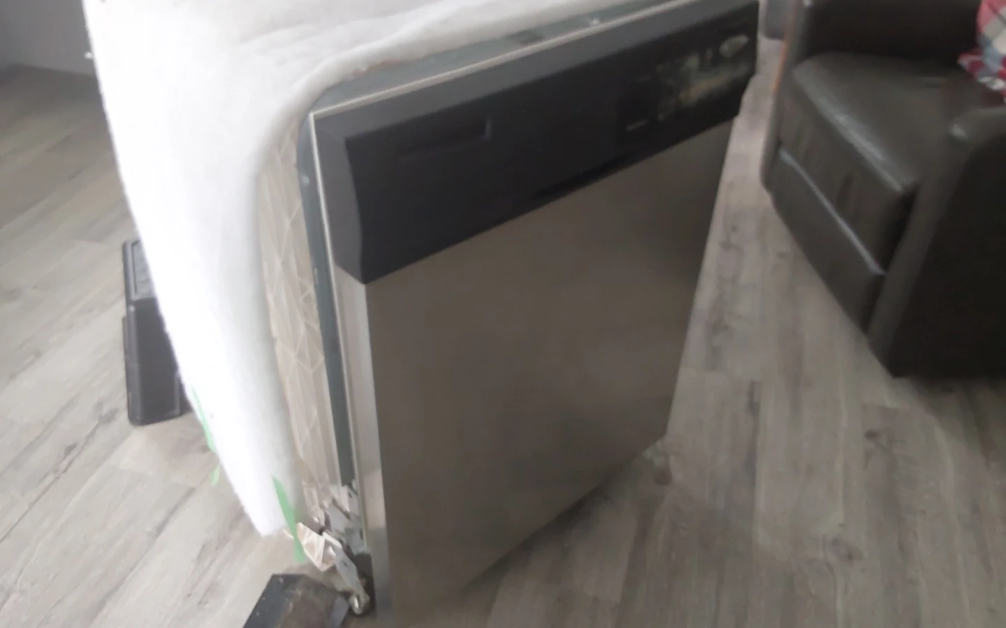 Whirlpool Dishwasher - photo 2