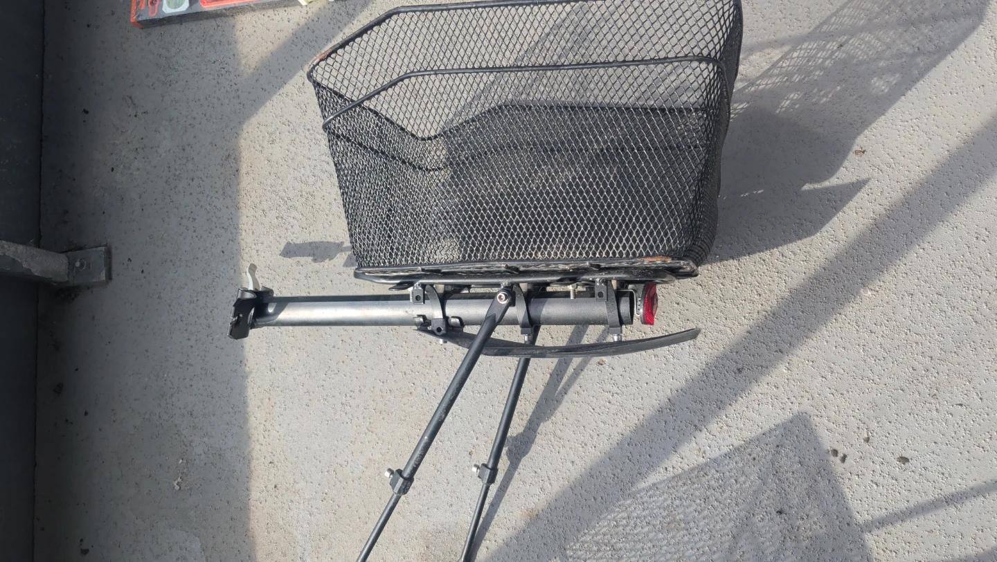 Bike Rear Rack with Basket and Reflector and Mud Guard