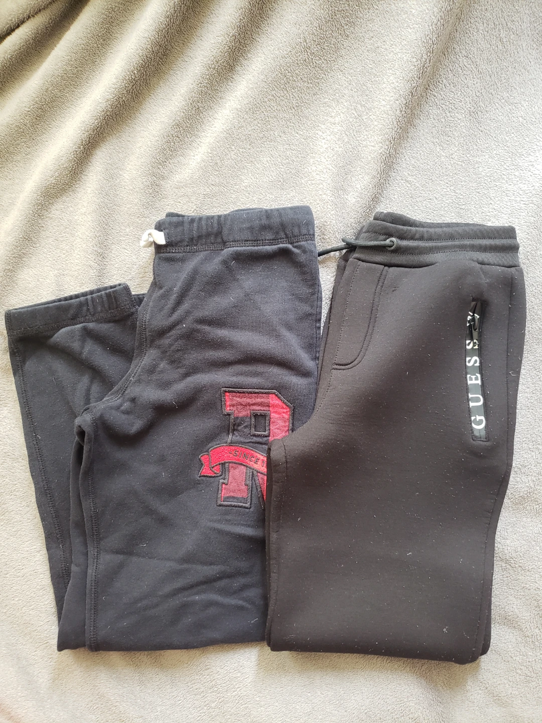 Roots and Guess Black Sweatpants - Size 12
