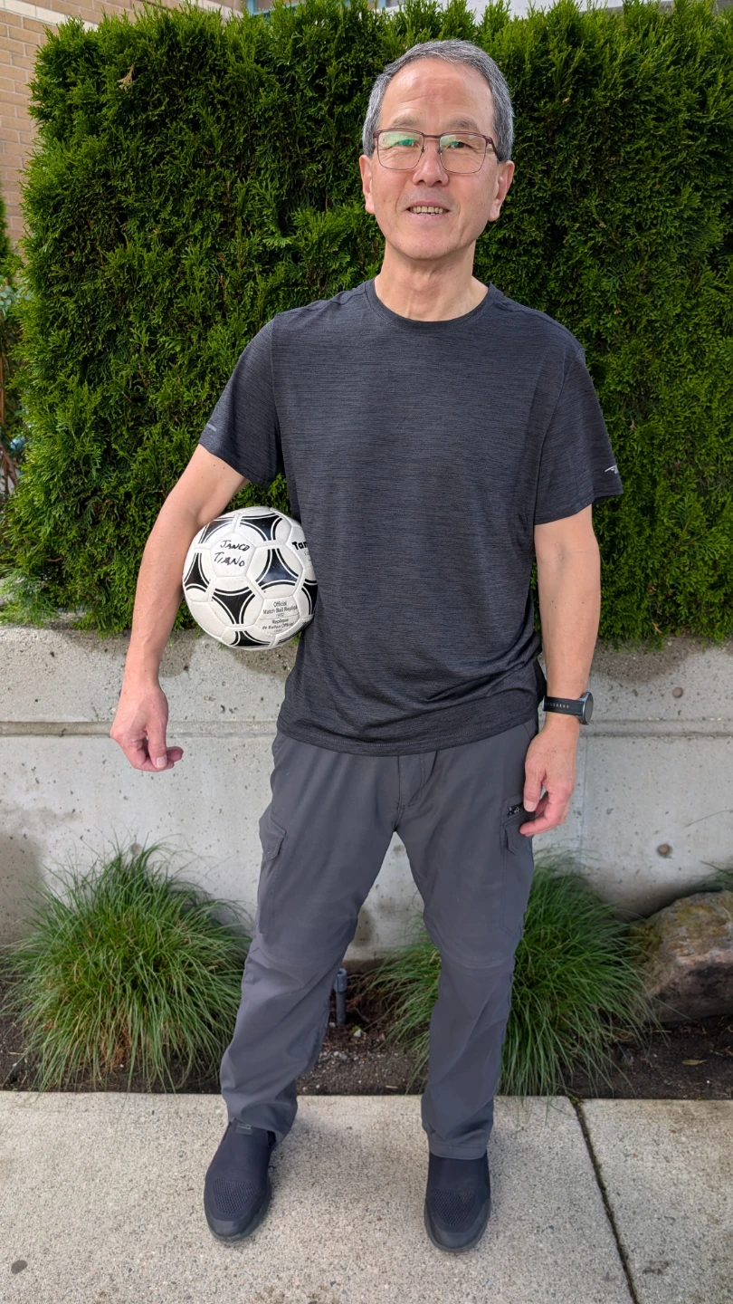 Signed soccer matchball replica by creator of FIFA videogame - photo 3