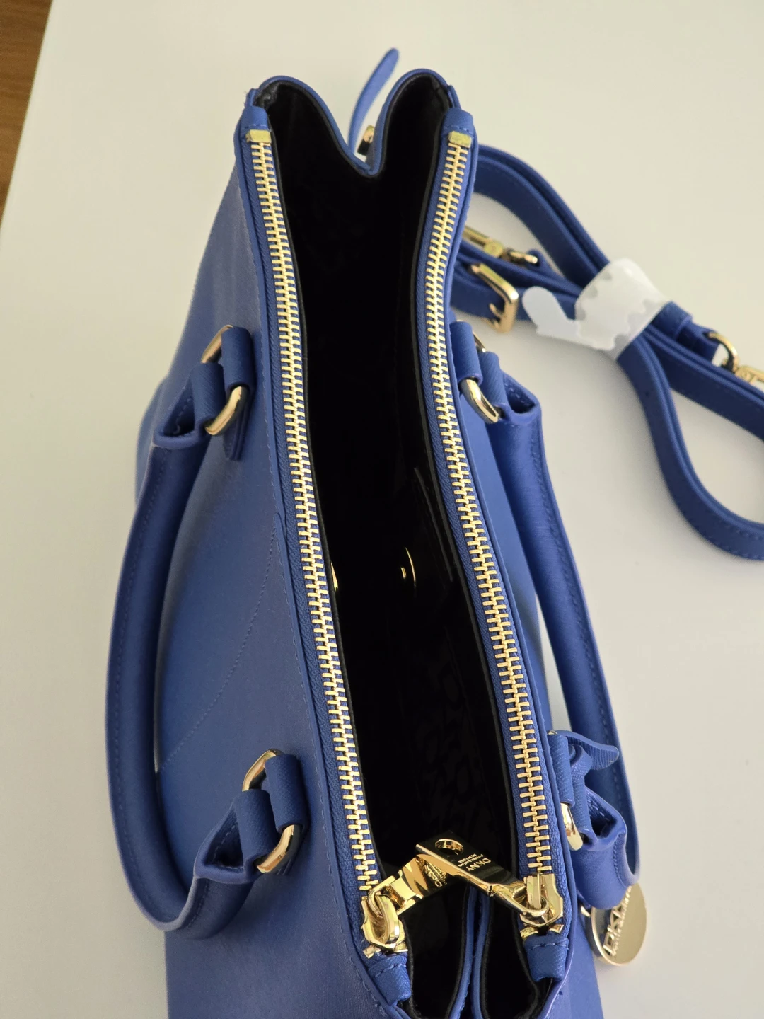 DKNY Blue Leather Satchel with Gold Hardware - photo 2