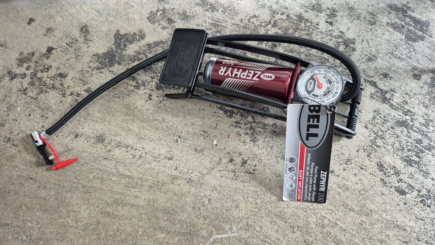 Bike + tire pump + lock ultimate bike set - photo 2