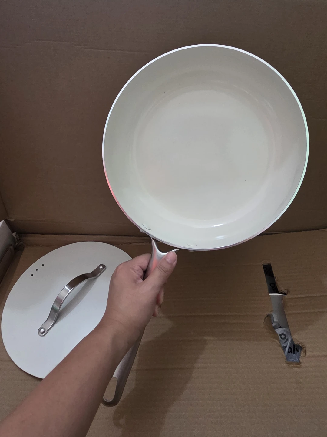 Alva Mobi 9.5" Skillet with Lid ⚽️