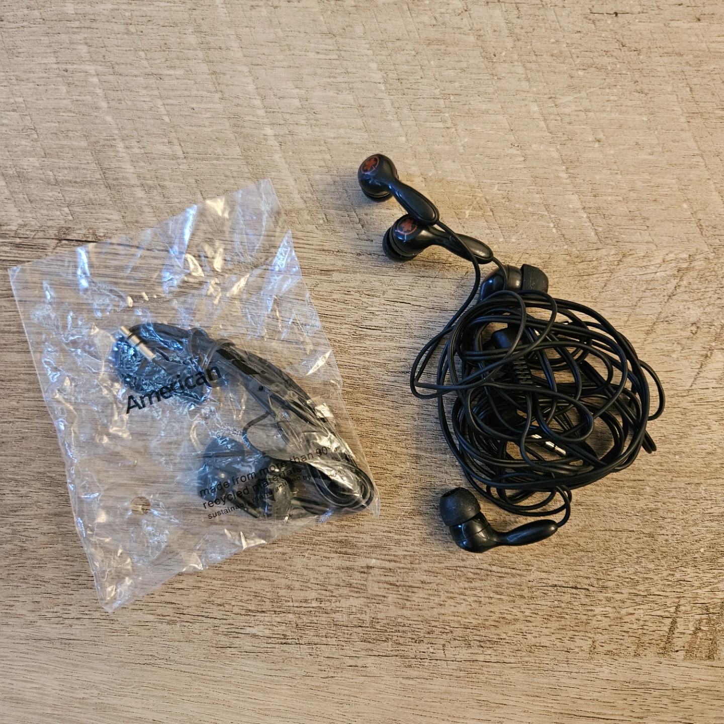 Airplane earbuds