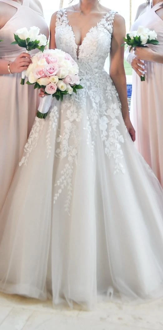 White Lace Wedding Dress - photo 4