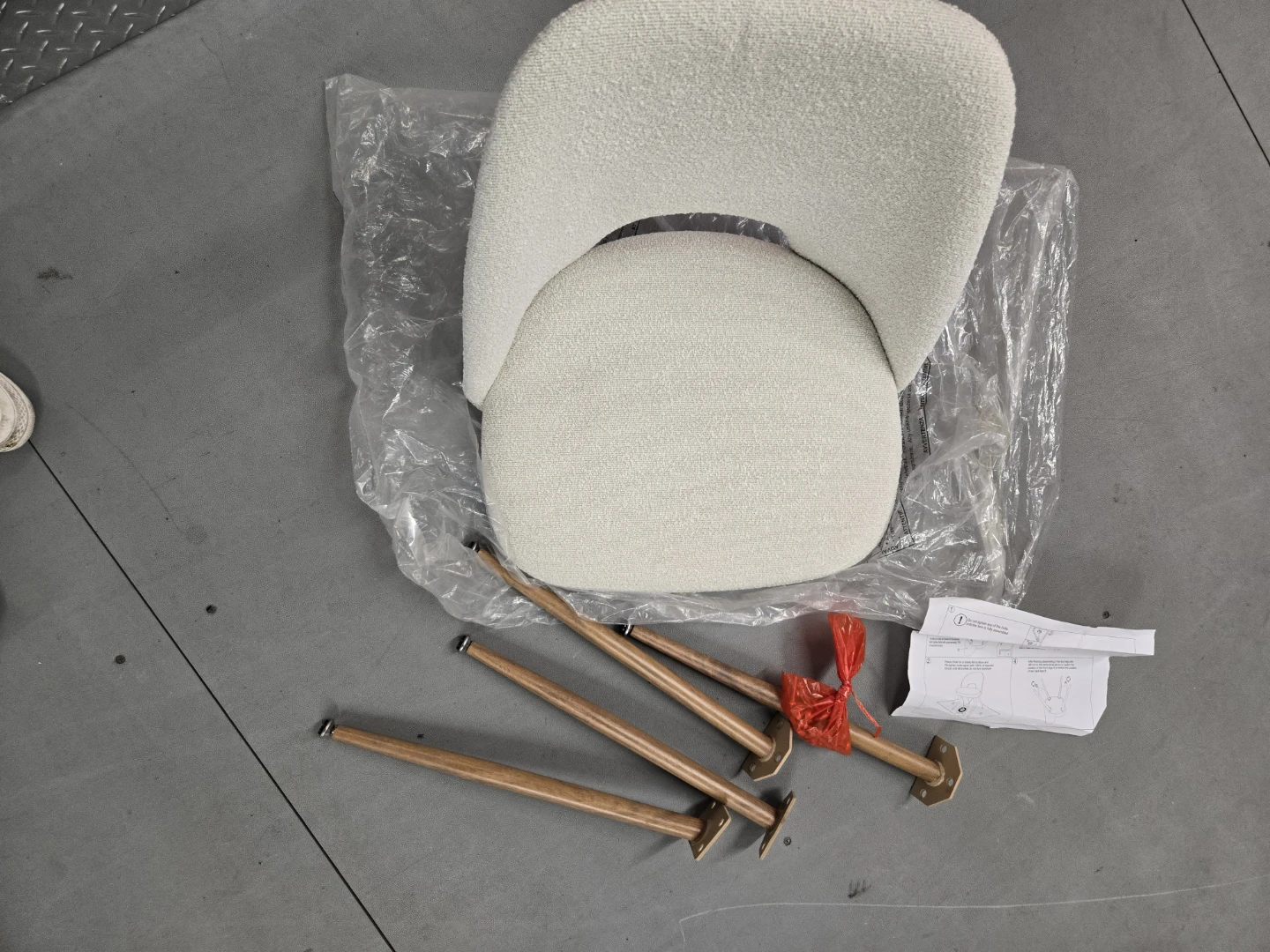Brand New Cream Bouclé Modern Accent Chair (Unassembled) - photo 4