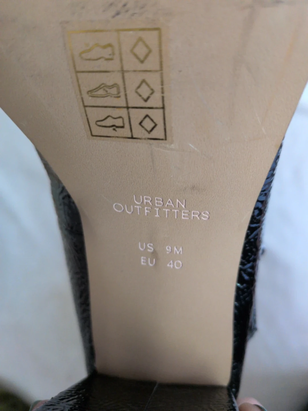 Urban Outfitters Black Patent Mary Jane Heels - photo 3