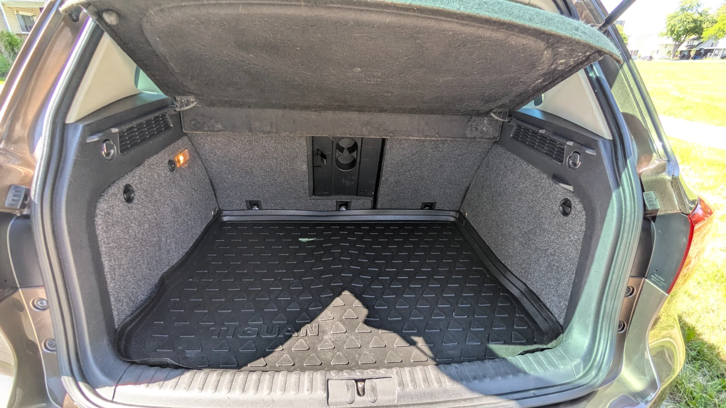 2015 Volkswagen Tiguan S  FWD Trendline - photo 4