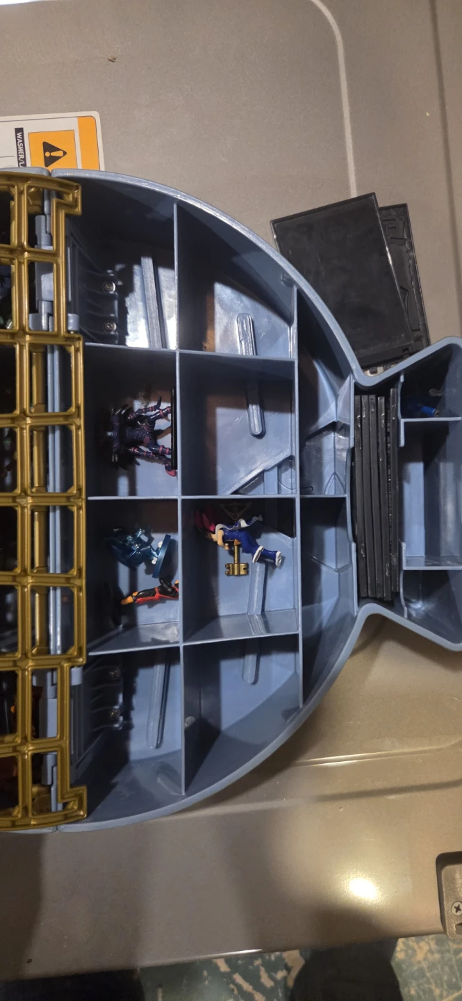 Yu-Gi-Oh! Action Figures and Collector's Case - photo 3