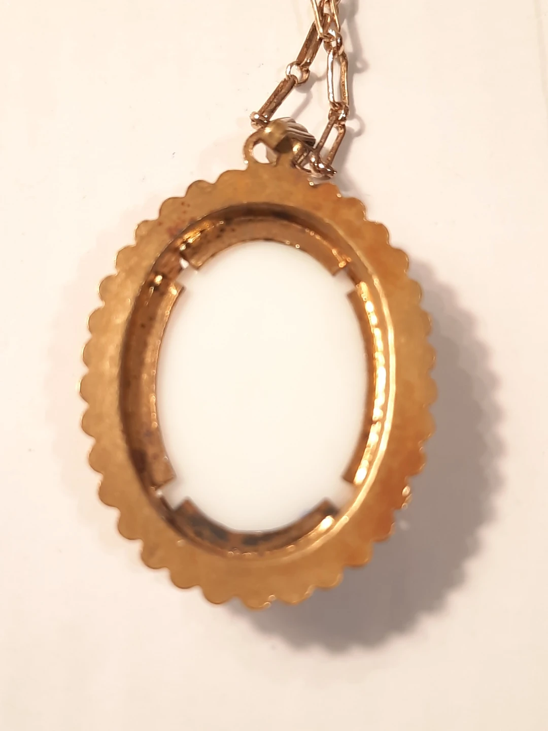 Gold Tone Floral Pendant Necklace - photo 4