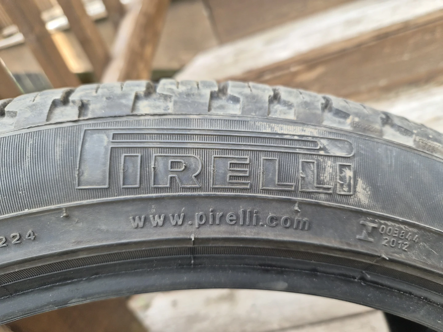 Pirelli Tire 265/40R21