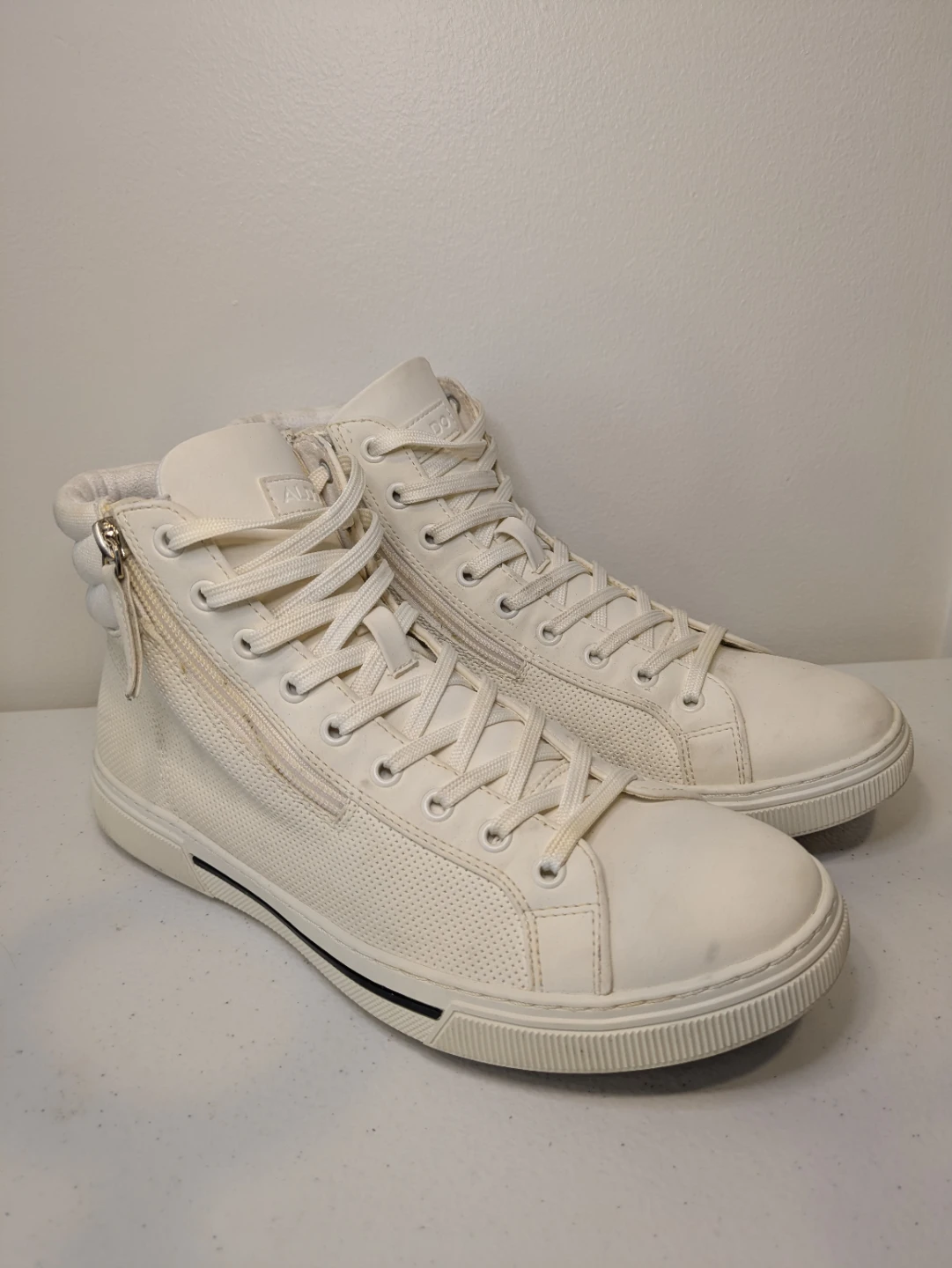 ALDO Men's Size 8 High Top Sneakers White Dual Zip Lace Up