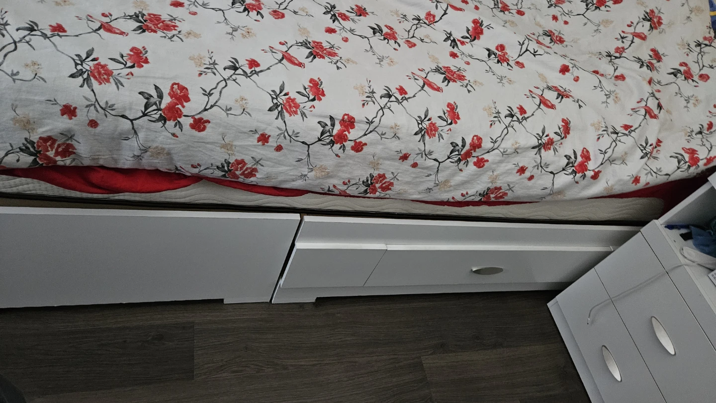 King size bedroom set with mattress