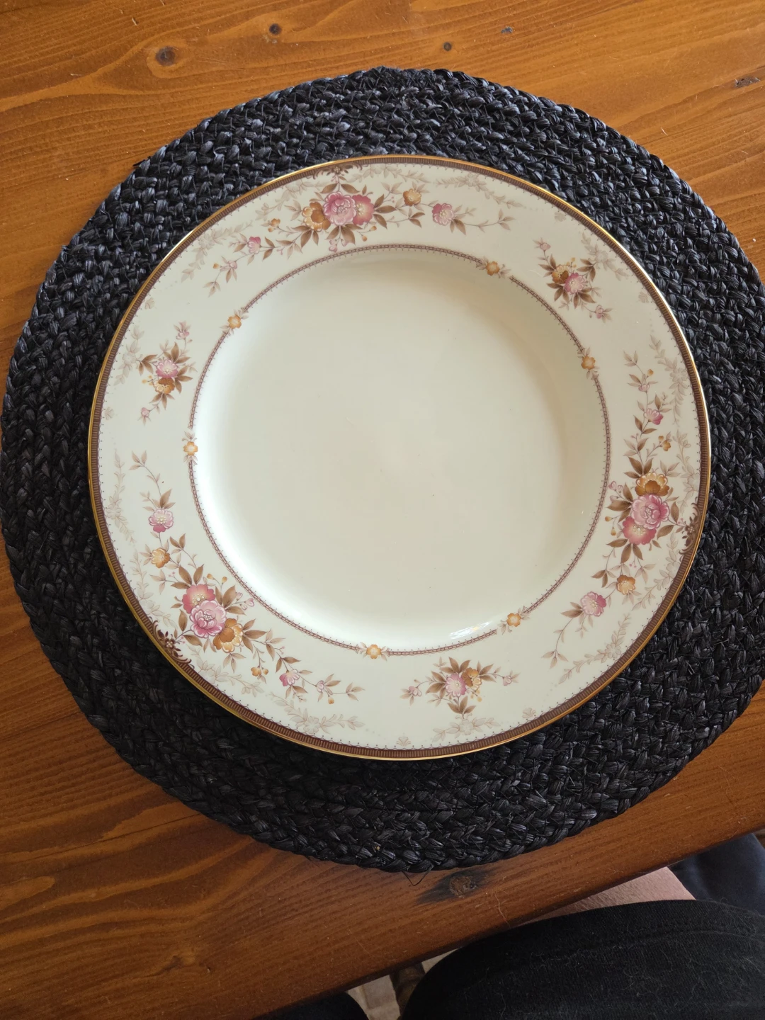 Noritake Bently Dinner Plate