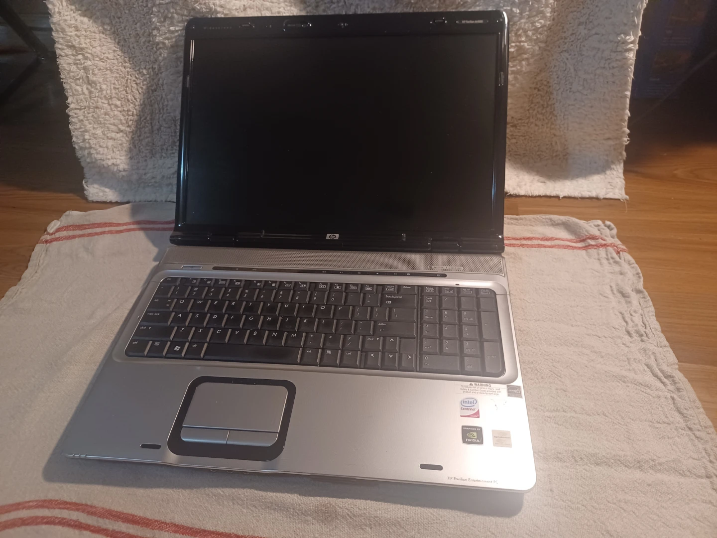 HP Pavilion G9700 Laptop - photo 2