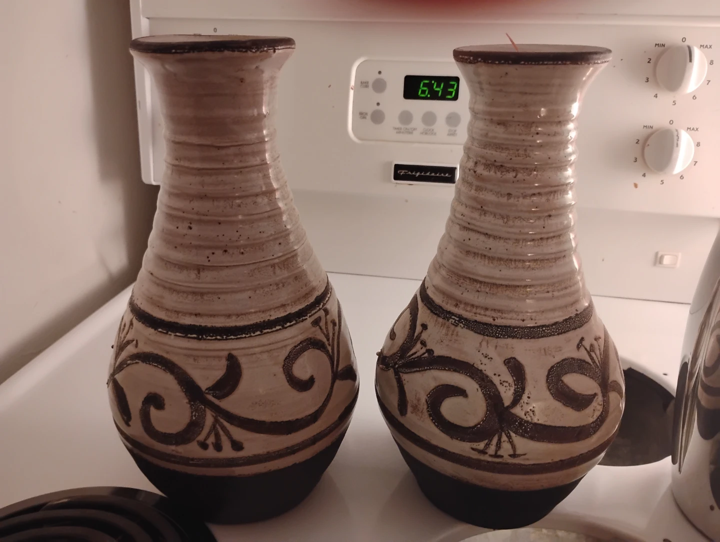 Mexicana Ceramic Vases - Set of 2 - Beige and Brown Pattern