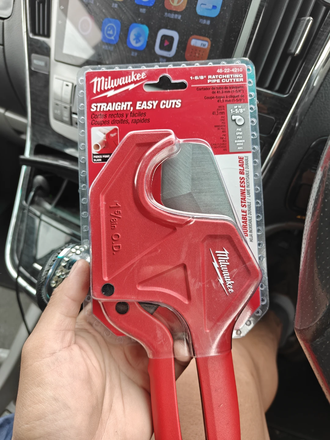 Milwaukee 1-5/8" Ratcheting Tubing Cutter