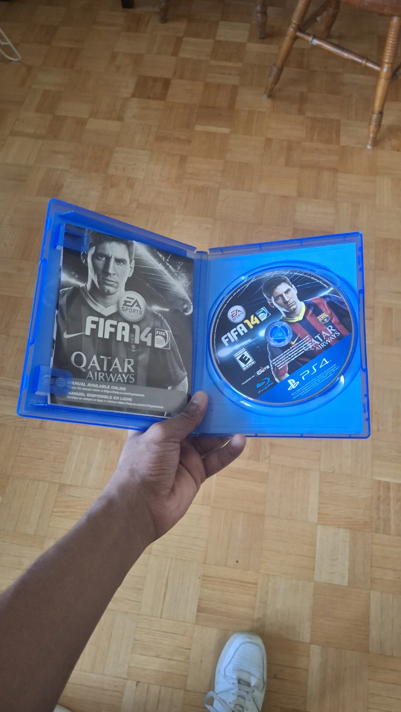 PlayStation 4 FIFA 14 Video Game - photo 3