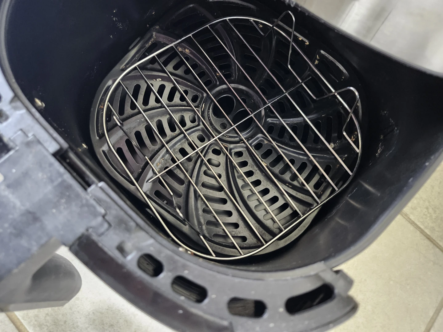 Gourmia Air Fryer - photo 2