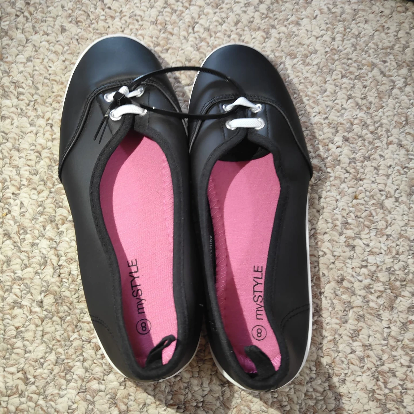 mySTYLE Black Sneakers Size 8 - photo 4