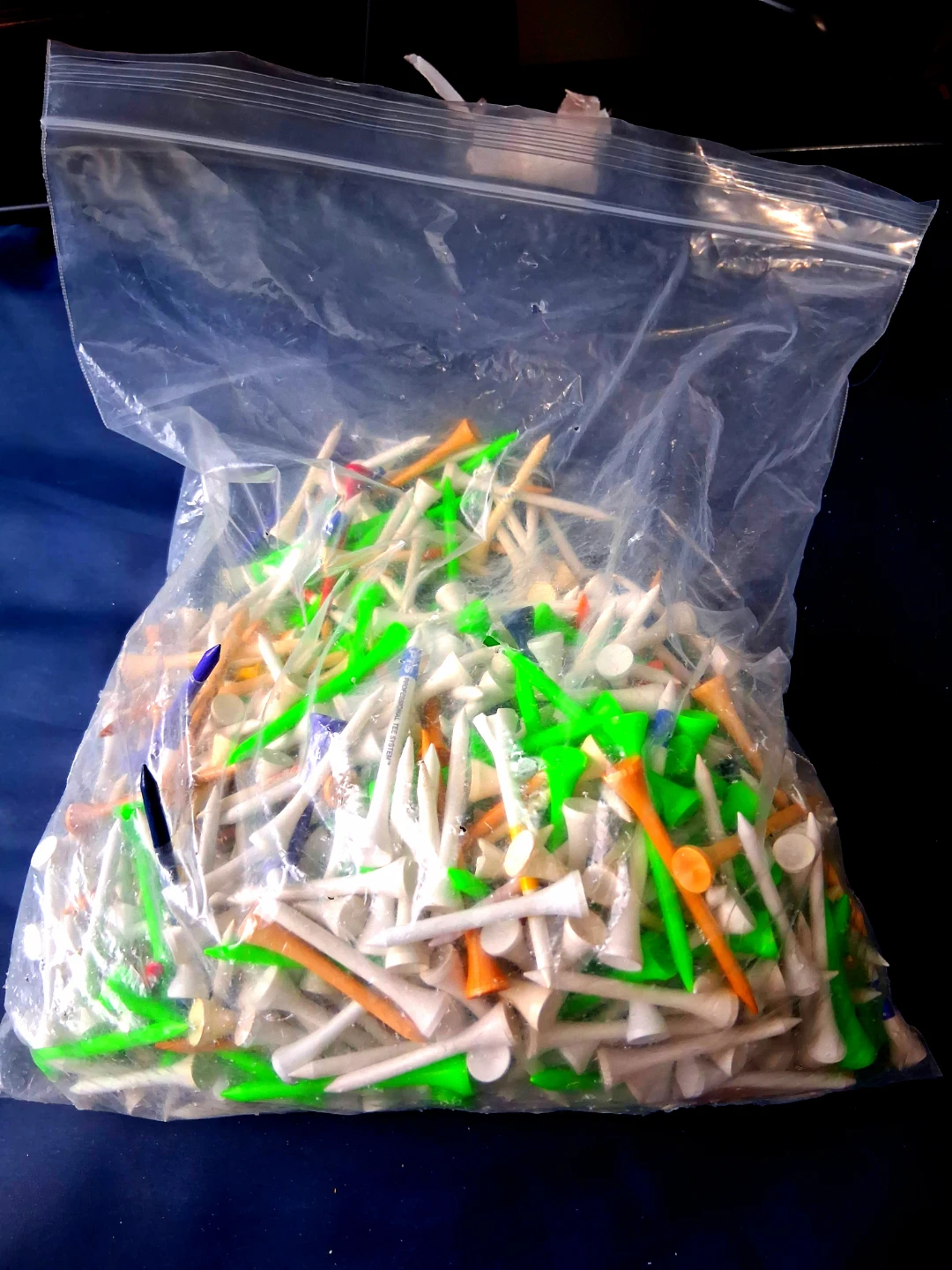 Bag of Mixed Golf Tees - photo 2