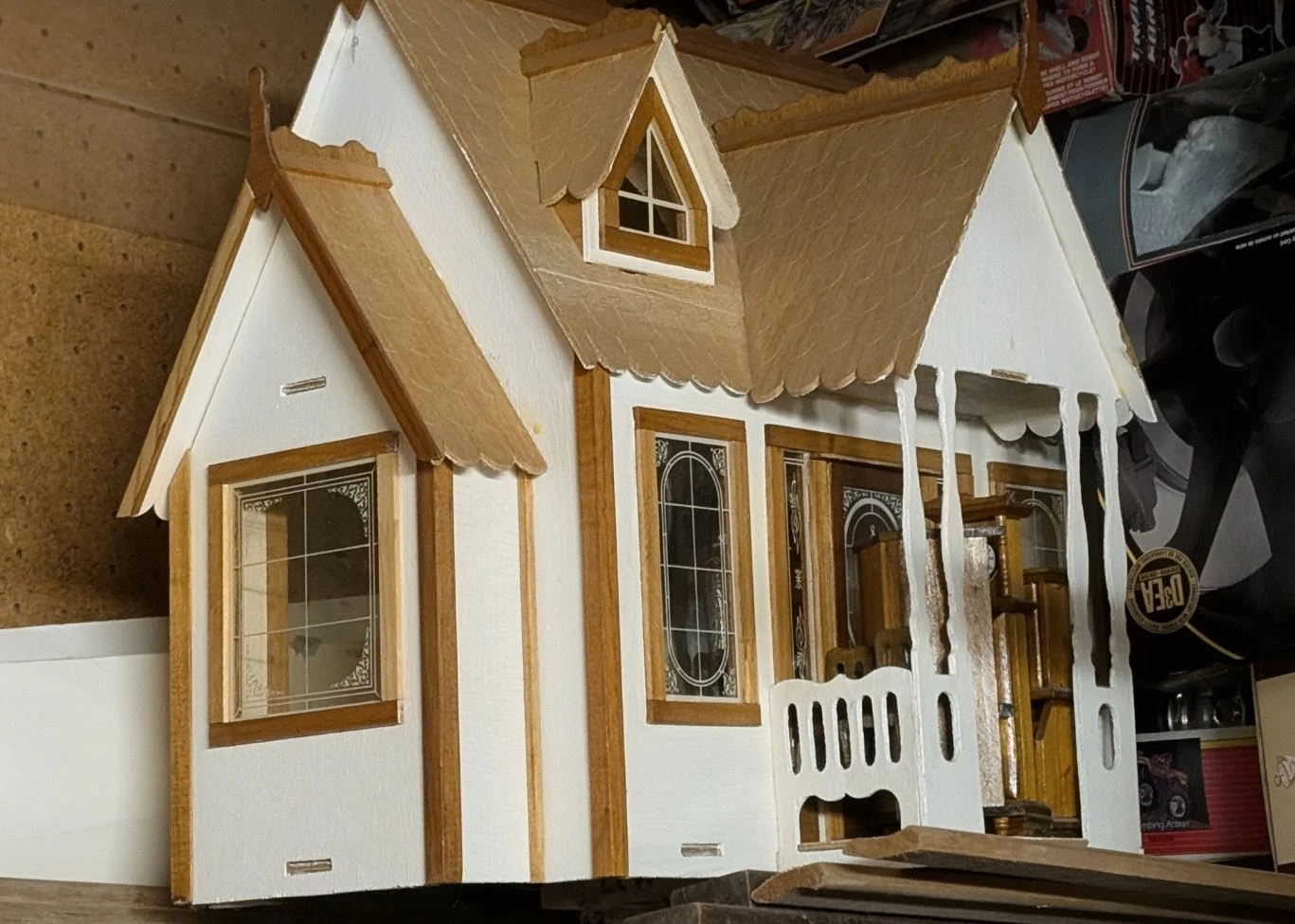 Vintage Preassembled Doll House 1:12 Scale