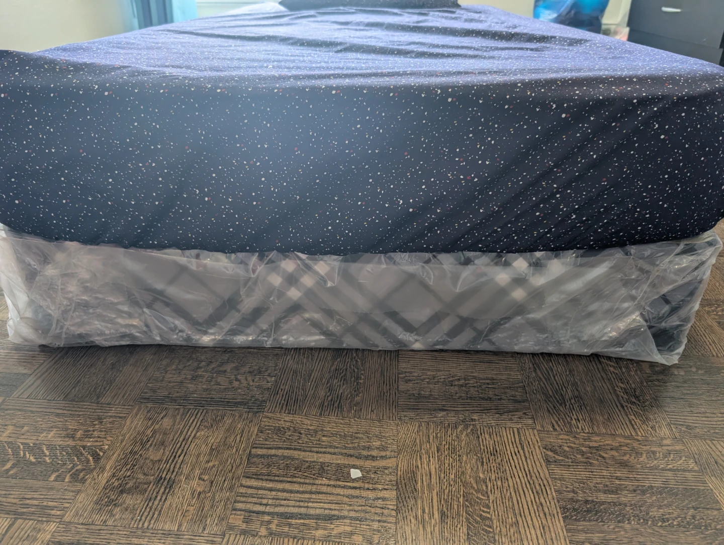 Bedsure Twin Mattress with Pillow and Sheets - photo 3