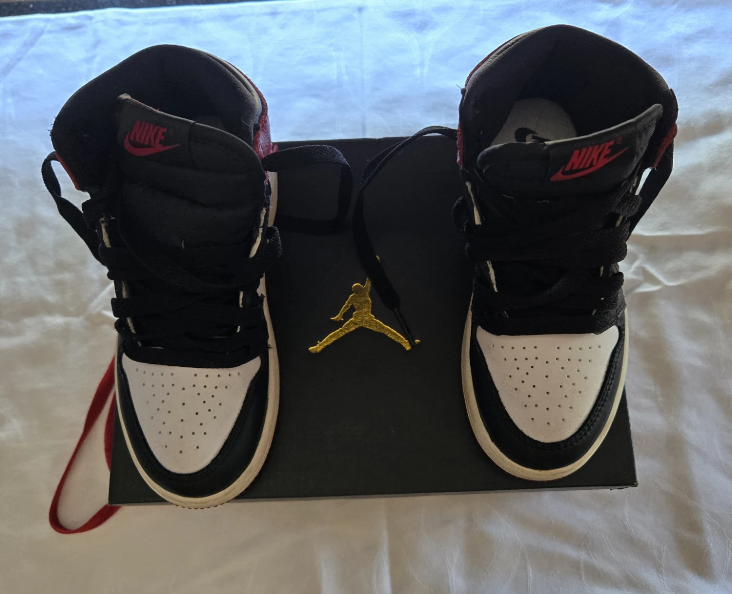Jordan 1 Retro sneakers for kids