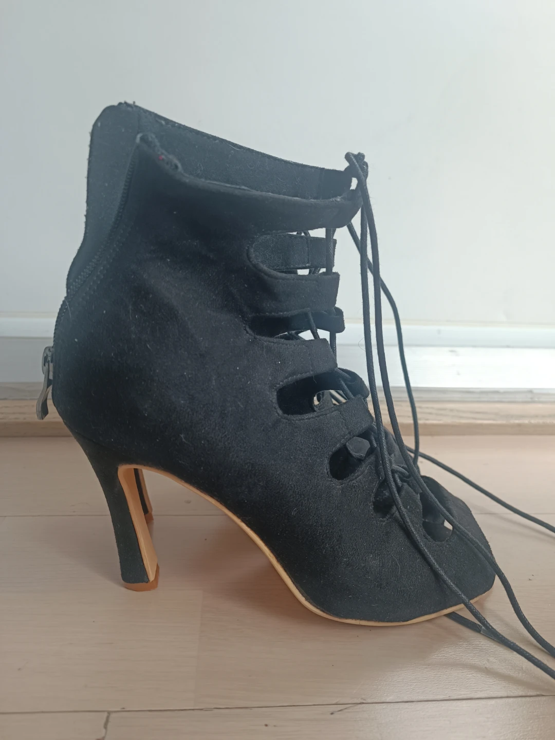 Black Lace-Up Peep-Toe Heels - photo 3
