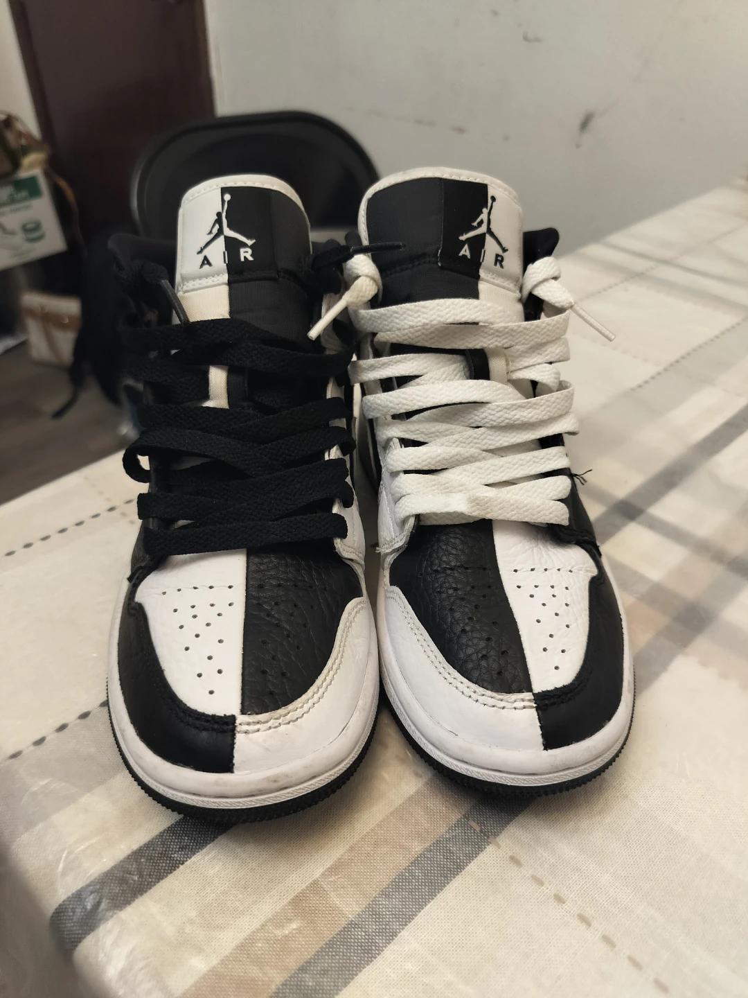 Air Jordan 1 Mid SE - photo 3