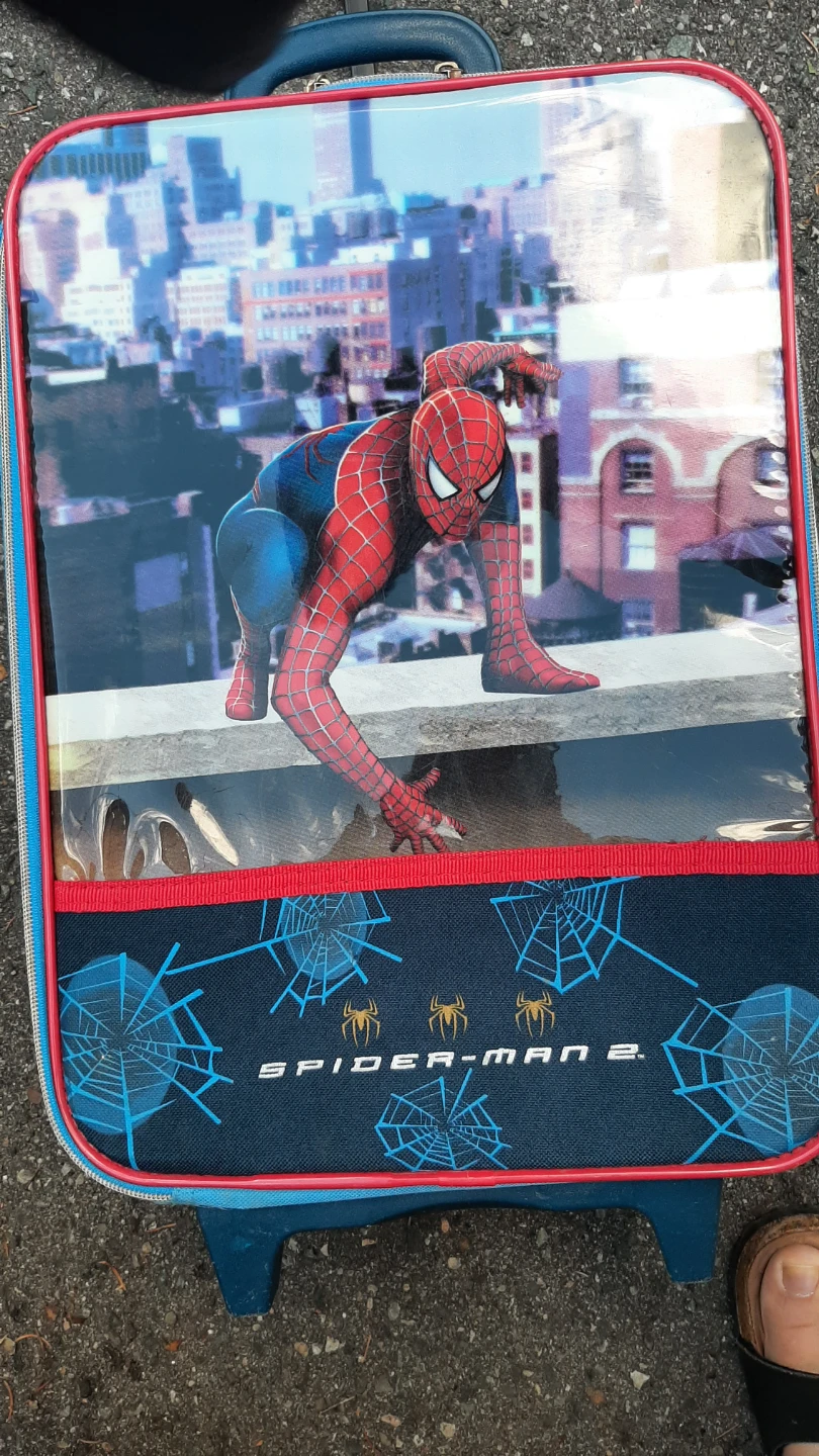 Spider-Man 2 Kids Rolling Suitcase - photo 3