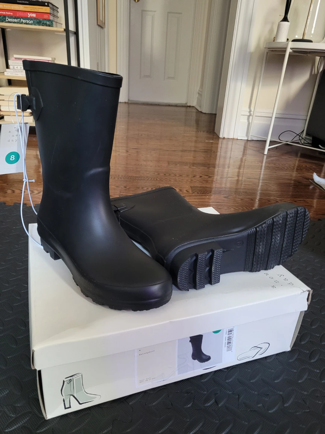 NWT Black Waterproof Rain Boots - Size 8 - photo 2