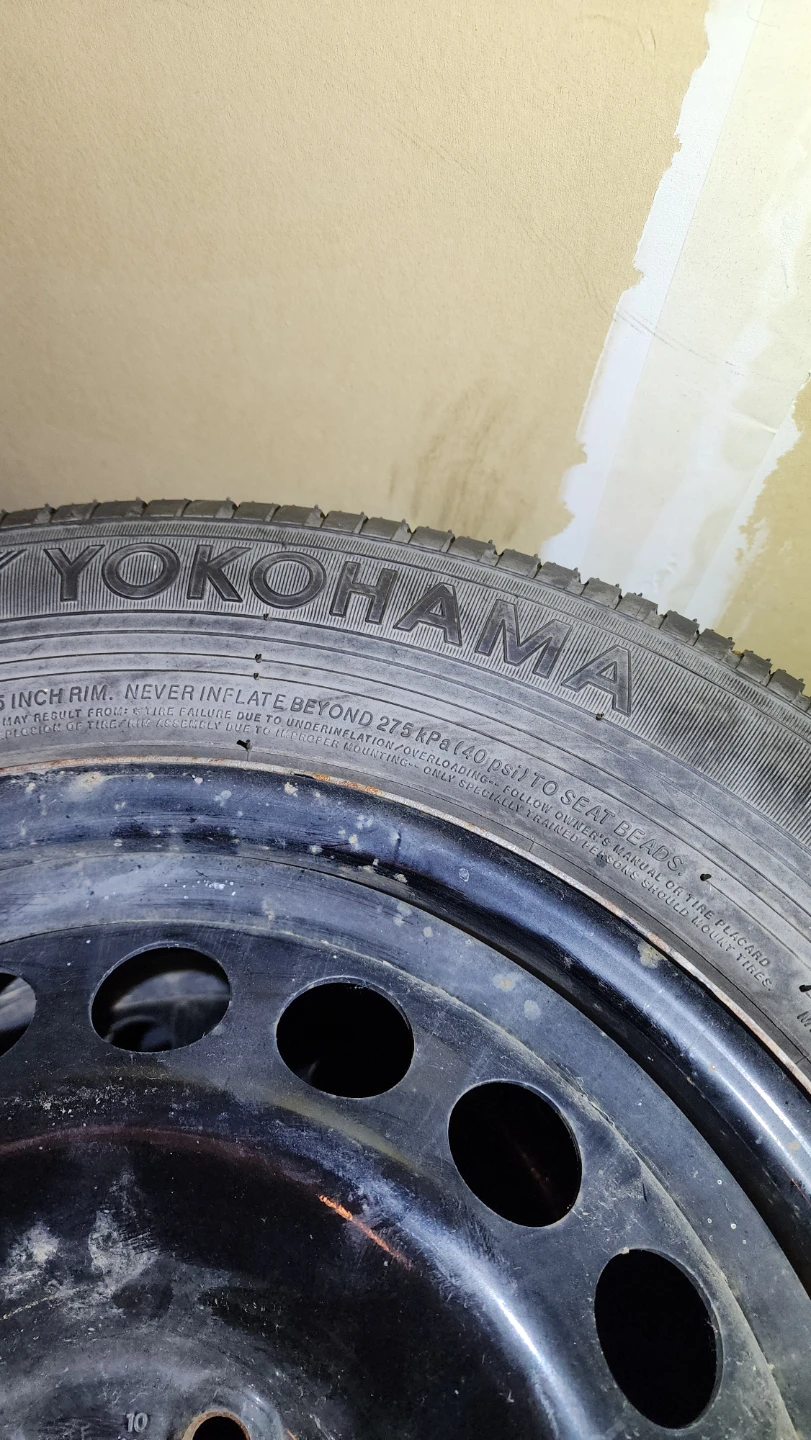 Yokohama Winter Tire P215/60R16 - photo 3