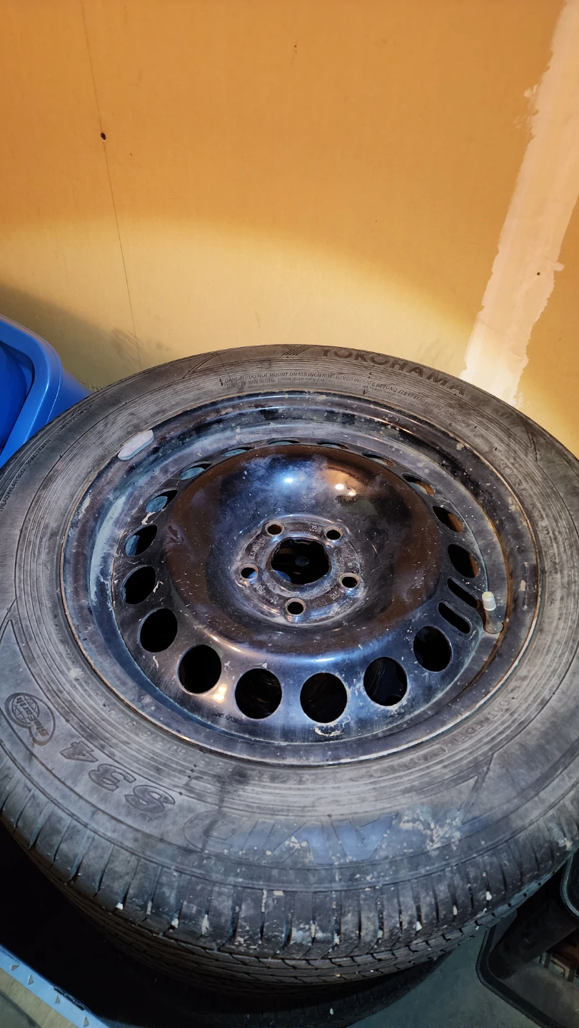 Yokohama Winter Tire P215/60R16 - photo 5