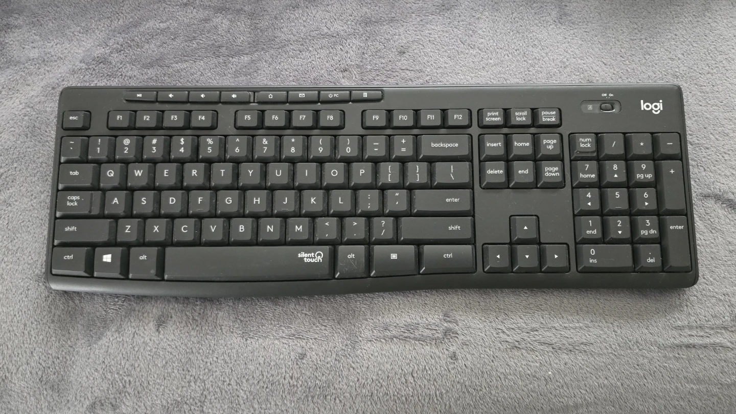 Logitech Silent Touch Wireless Keyboard - photo 2