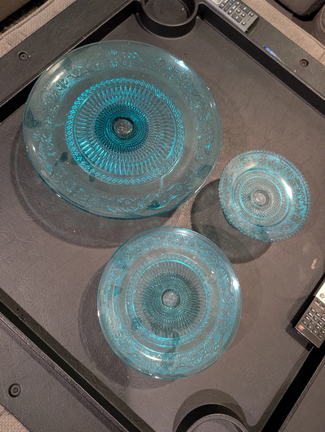 Teal Glass Tiered Cake Stand Set - photo 3