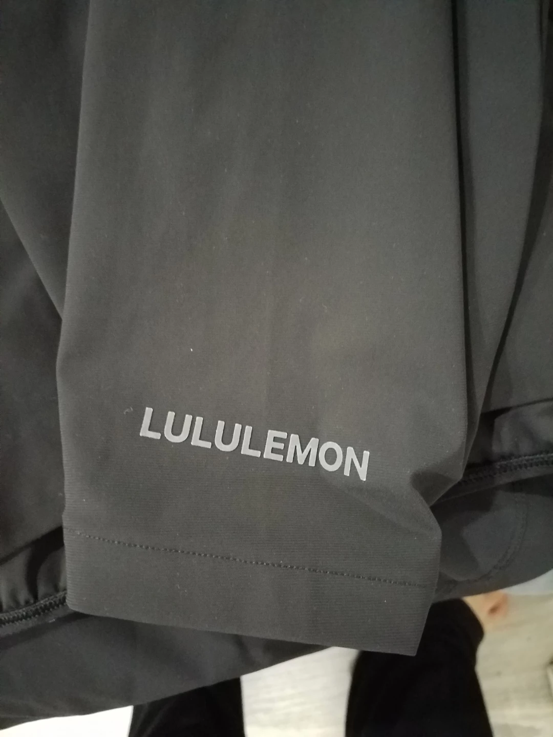 Lululemon Black Hooded Jacket - photo 2