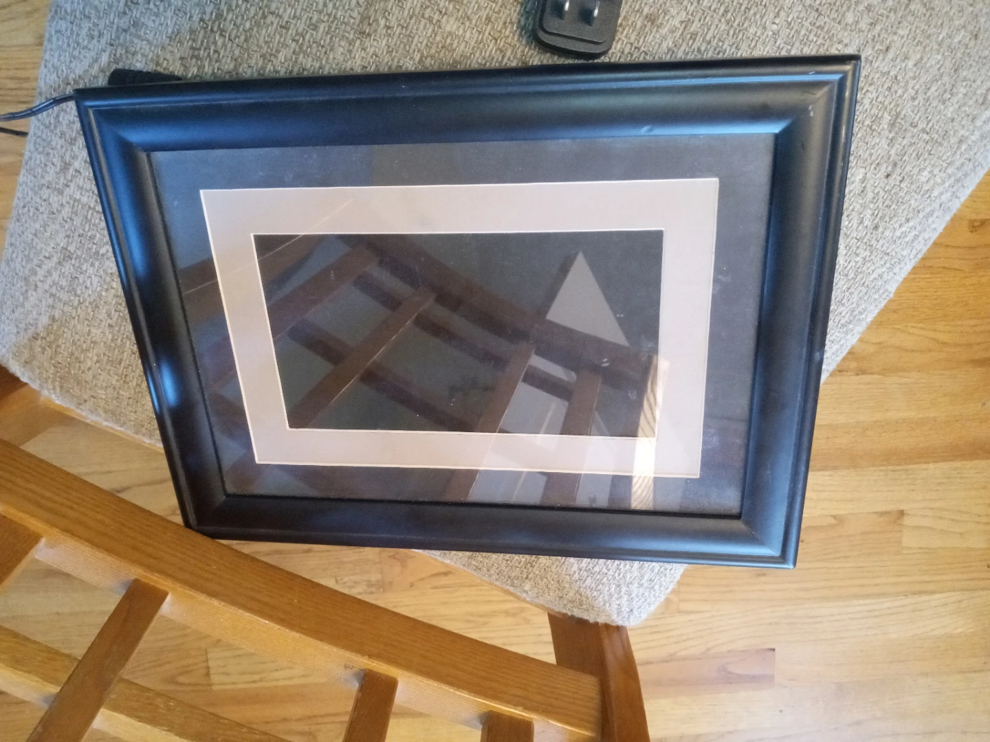 OmniTech Digital Photo Frame Model 36972 - photo 3