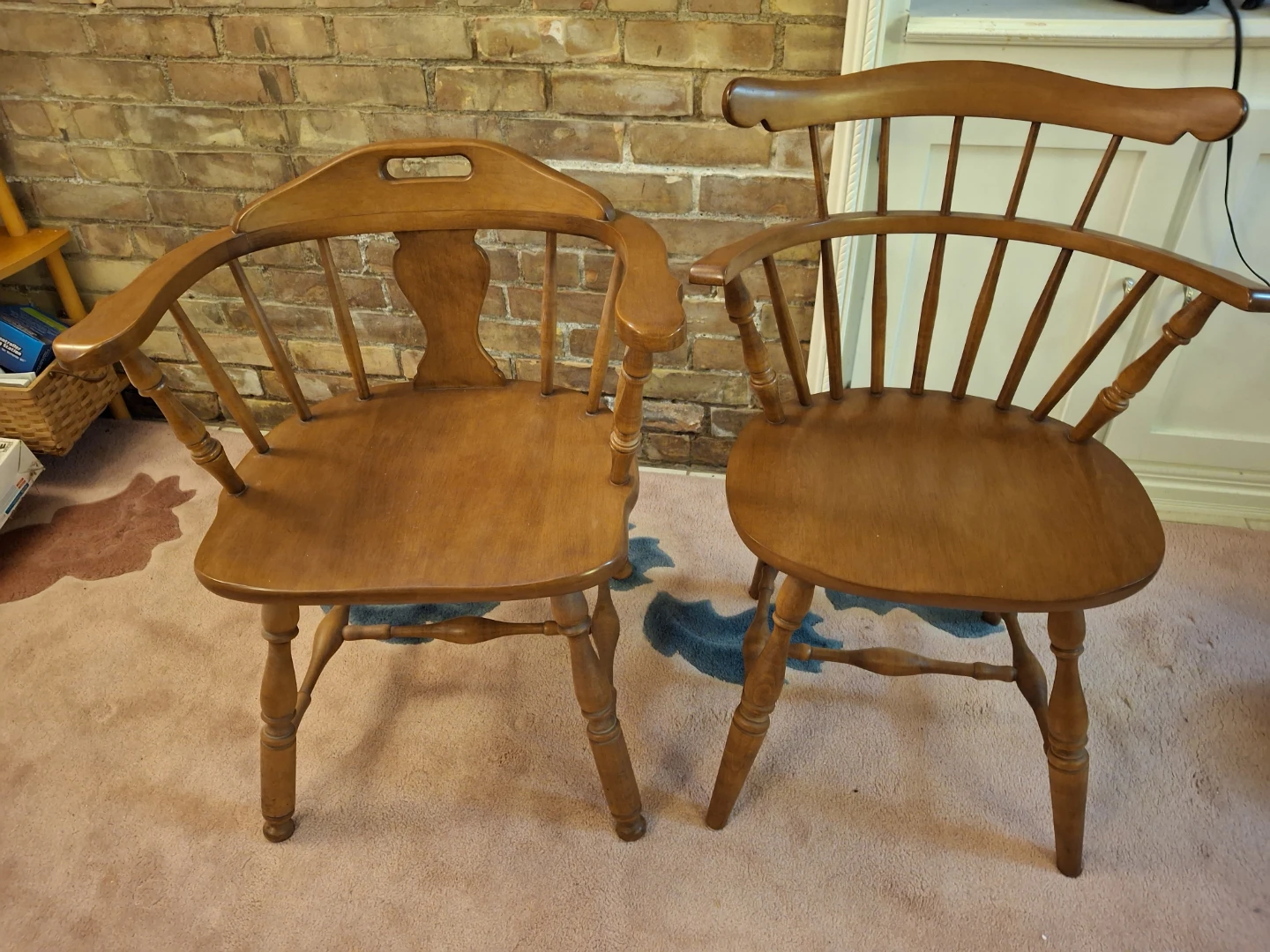 2 Wooden Windsor Style Armchairs - photo 5