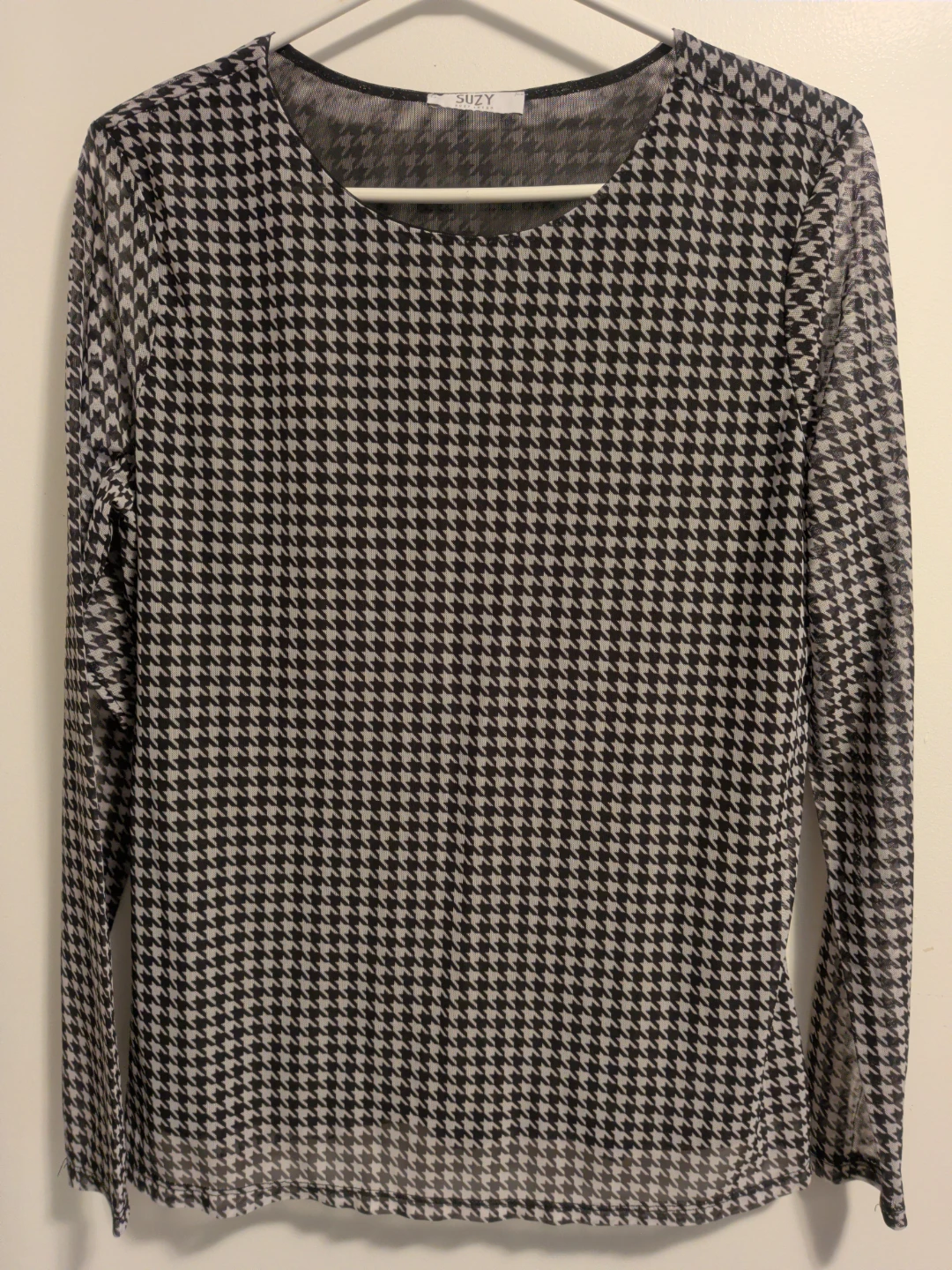 Suzy Houndstooth Mesh Long Sleeve Top