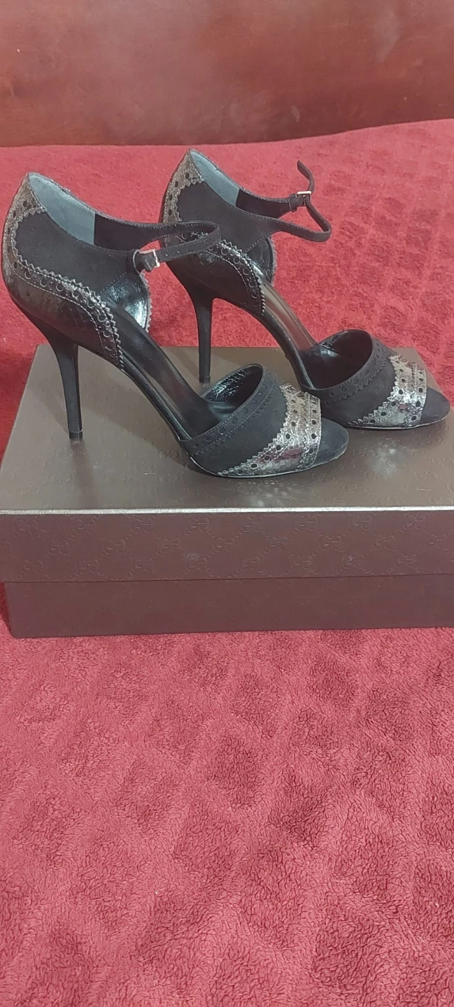 Gucci Black Suede & Sequined Heels Size 38 ⚽️ - photo 2