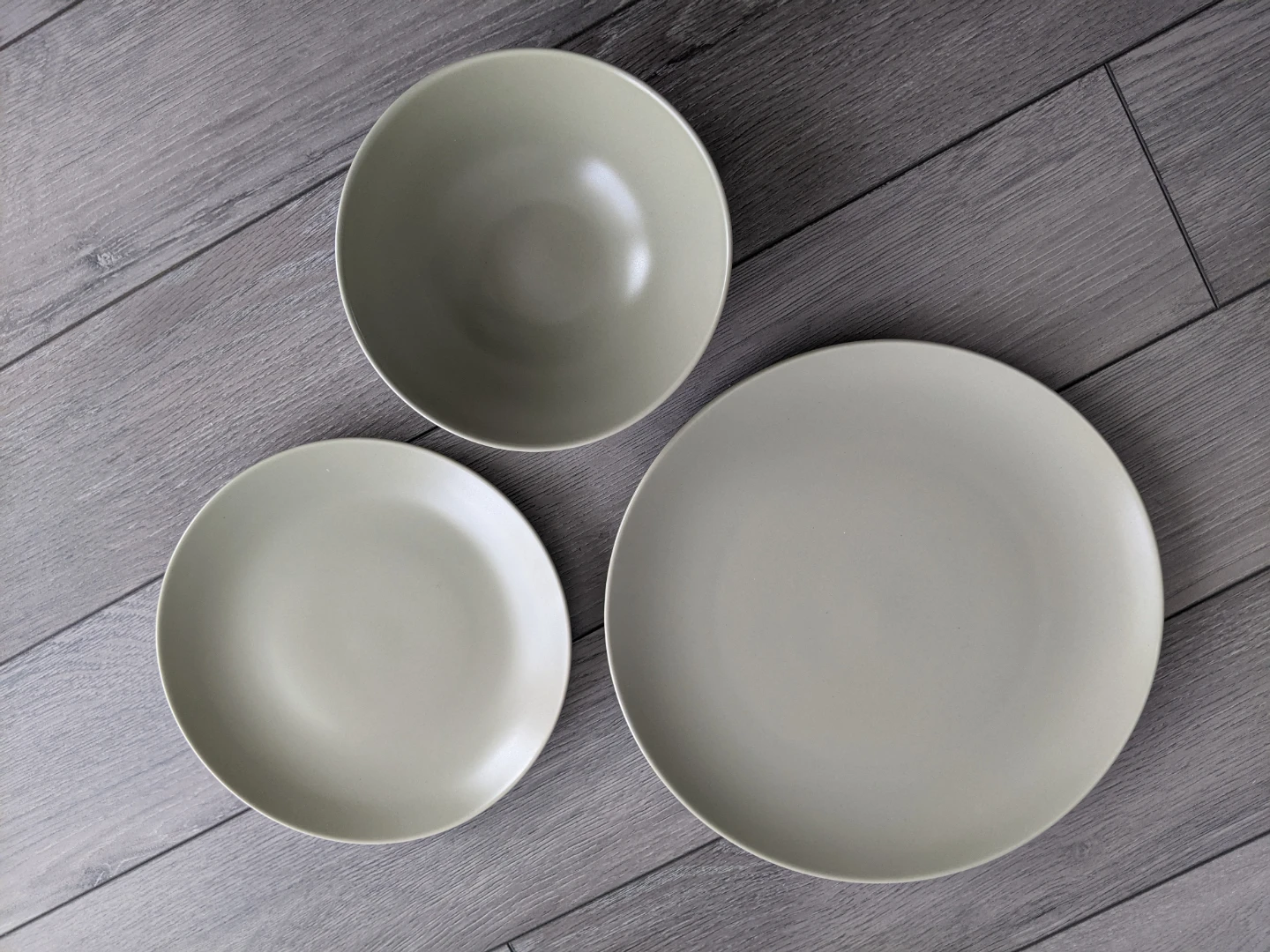 Brand New IKEA FÄRGLAR 22-piece Dinnerware Set - photo 3