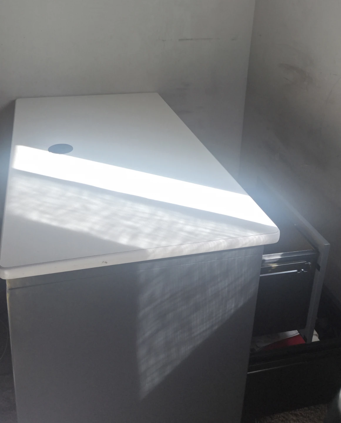 White Top Grey Desk - photo 2