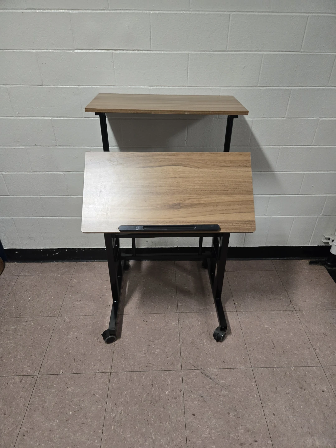 Mobile Rolling Split Top Laptop Standing Desk & Podium - photo 5