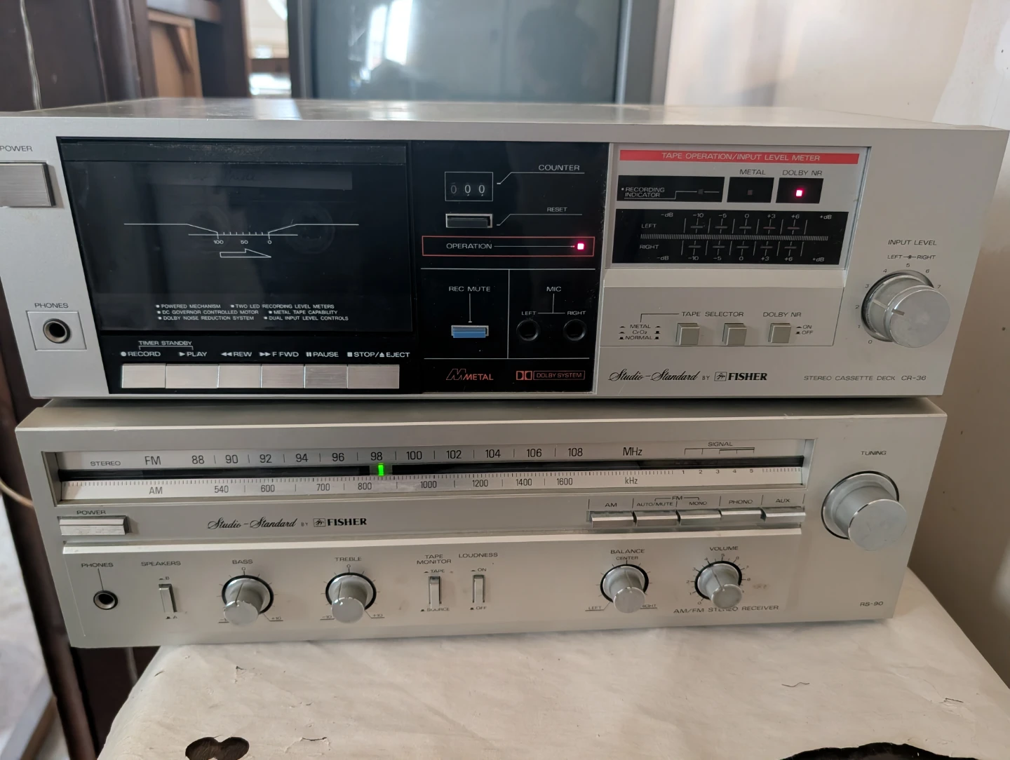 Fisher CR-36 cassette deck, RS-90 am/fm receiver AS IS - photo 2