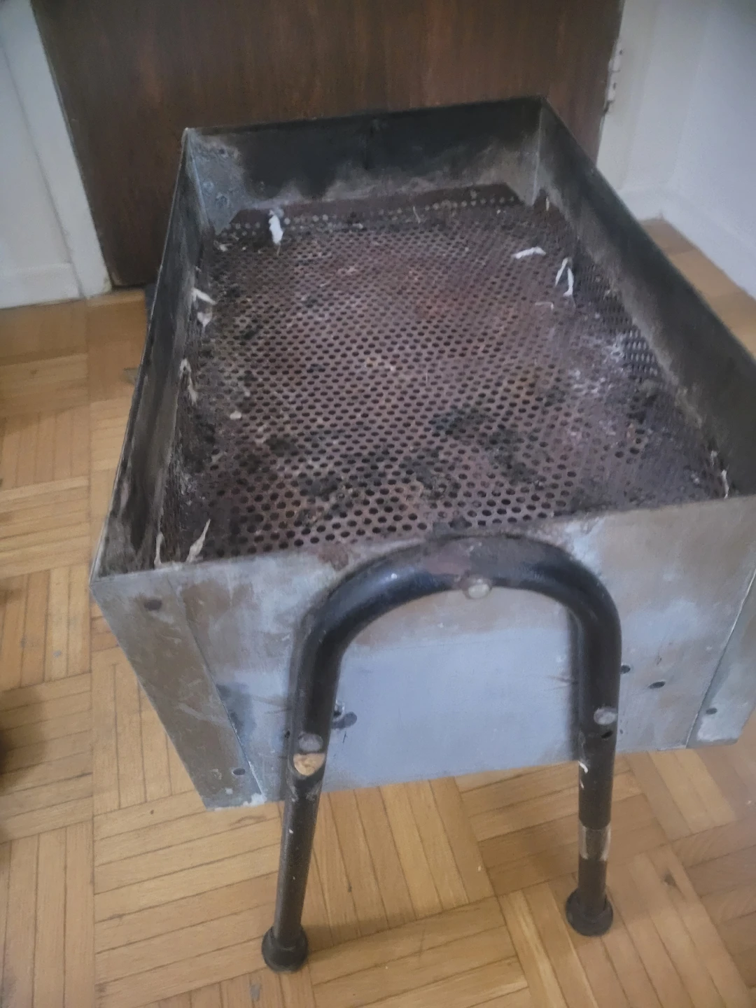 Metal BBQ Grill with Legs - photo 2