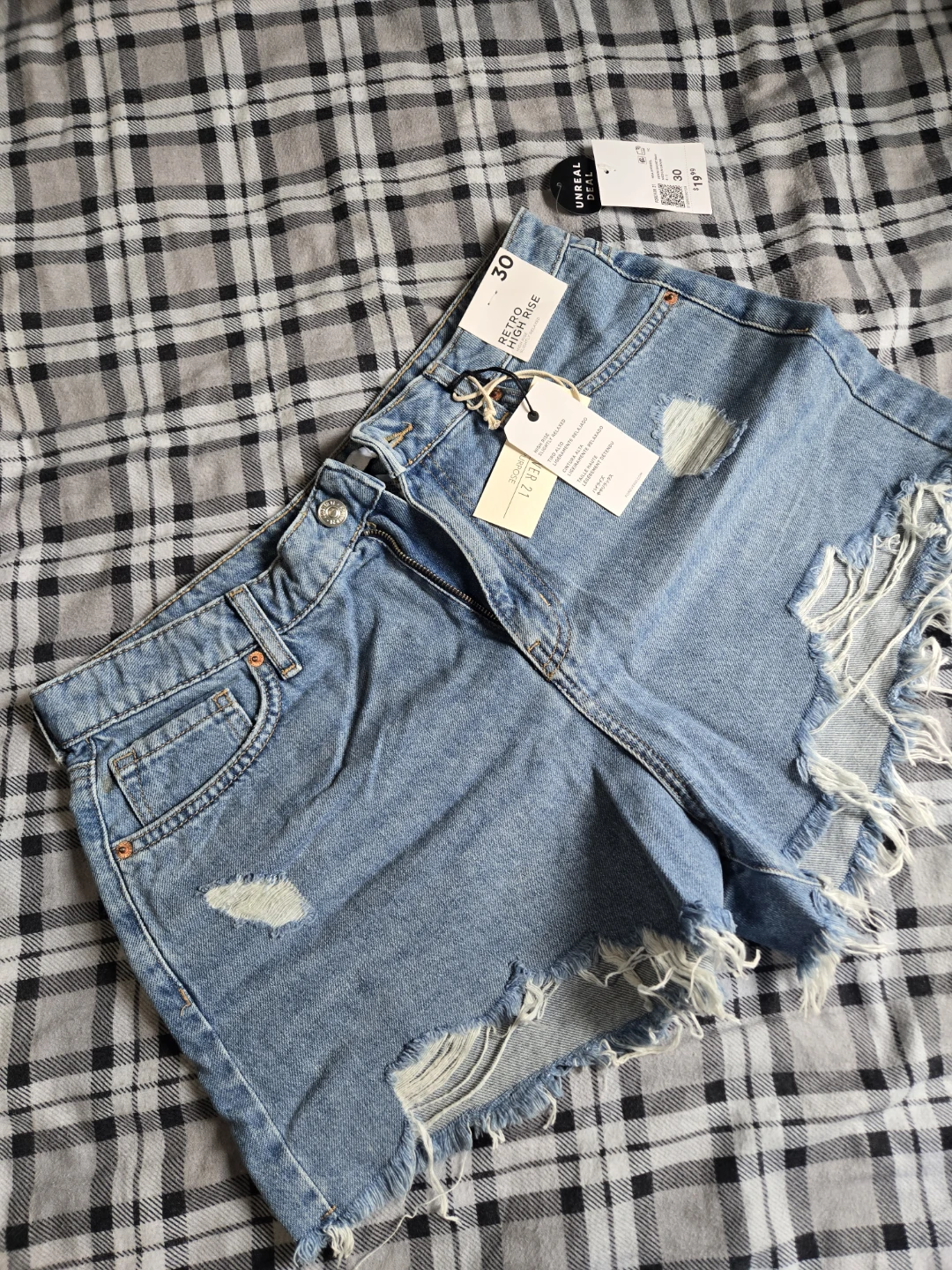 Forever 21 Women's Retro High Rise Denim Shorts - photo 4