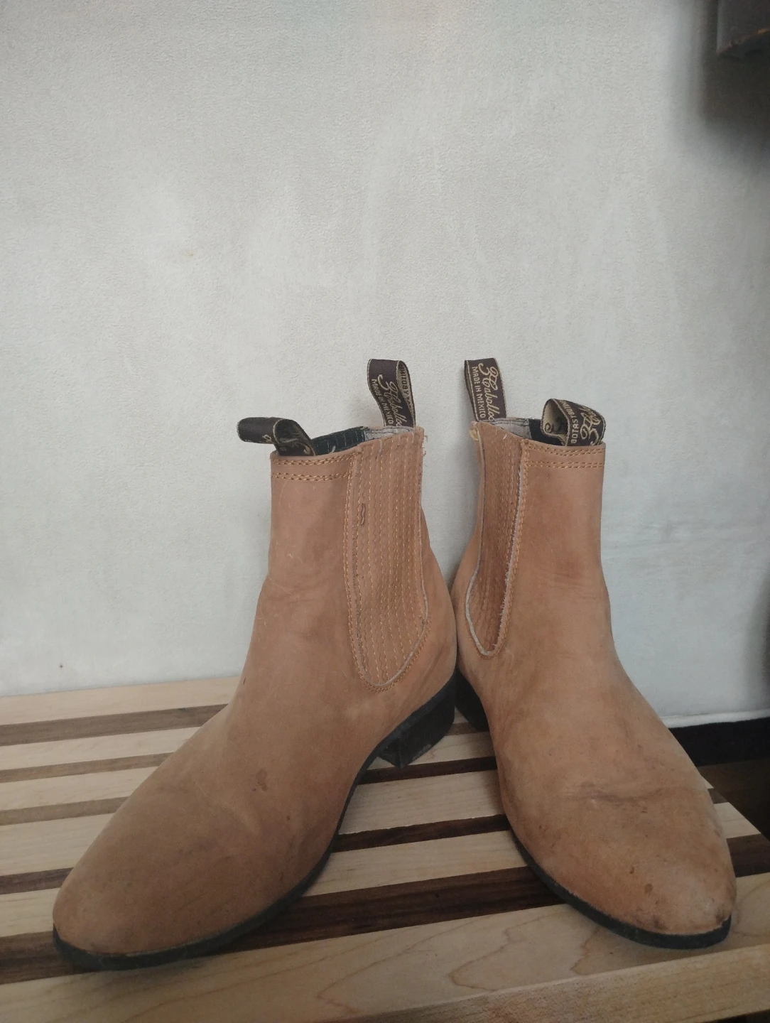 3 Caballos Mexican Vintage Suede Ankle Boots (Women's 9)